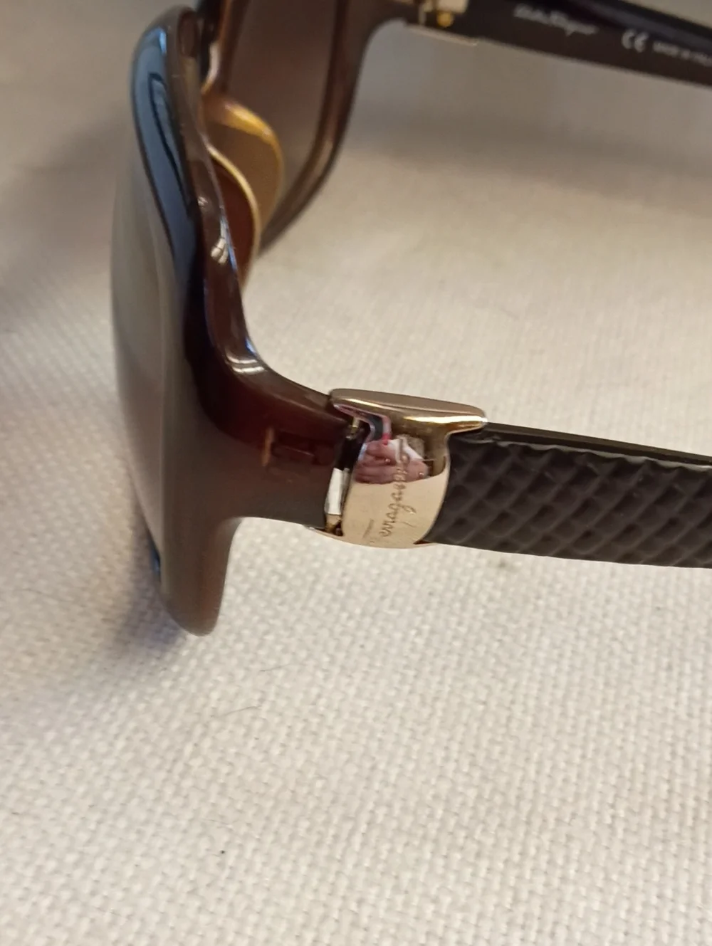 Salvatore Ferragamo Dark Brown Gradient Oversized Women's Sunglasses Brown Frame